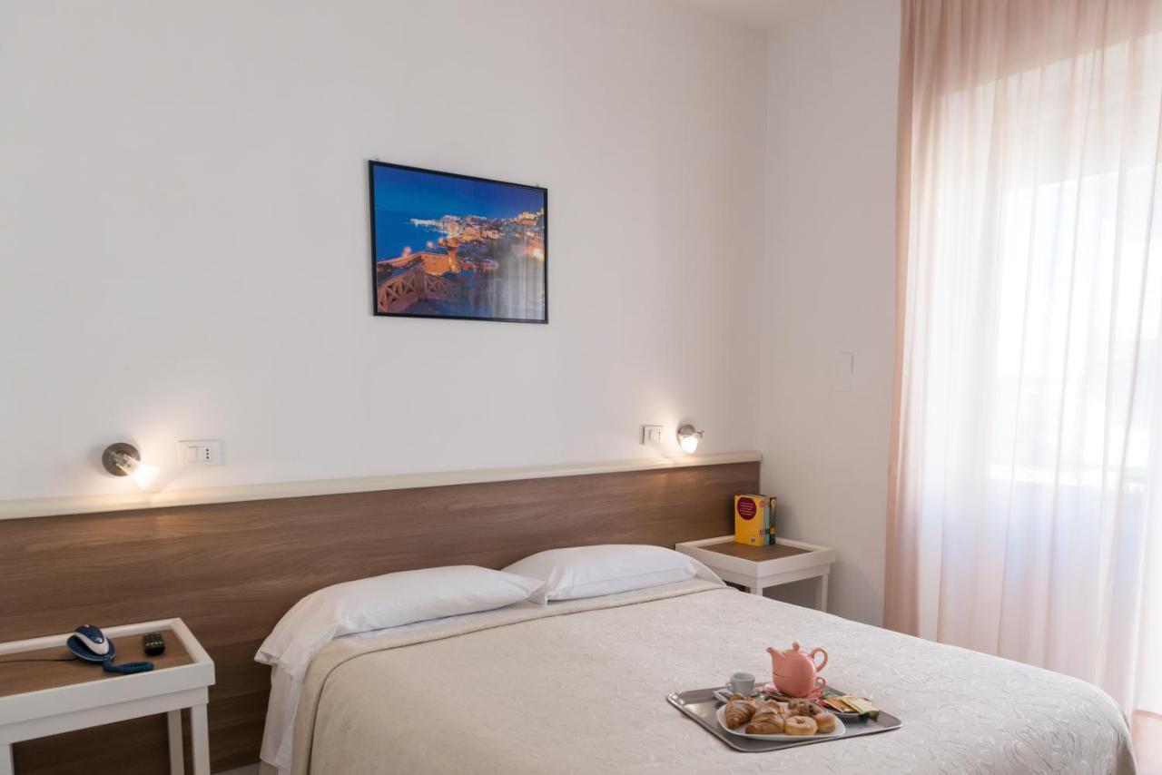 Hotel Viola Gaeta Dış mekan fotoğraf